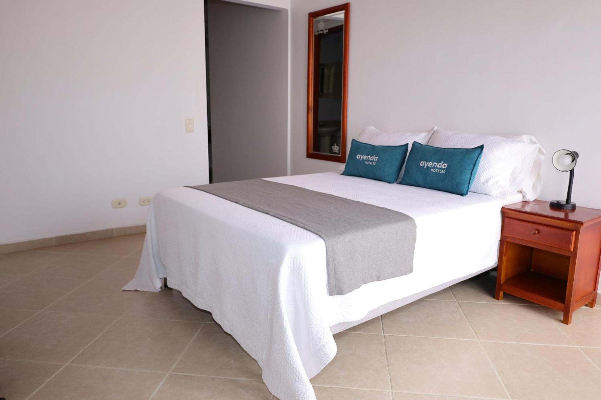 Ayenda Torre 2 Hotel Apartado Ngoại thất bức ảnh